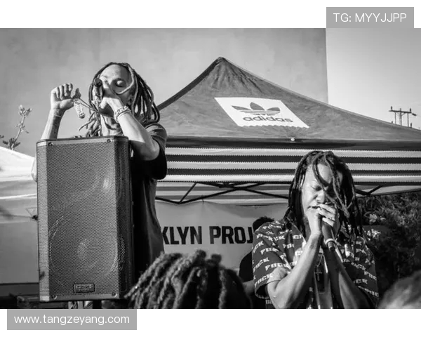 重庆滑板队的区域防守策略揭秘与滑板文化的深度融合探讨