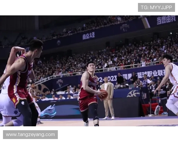 北控与四川激战正酣谁能在这场对决中笑到最后